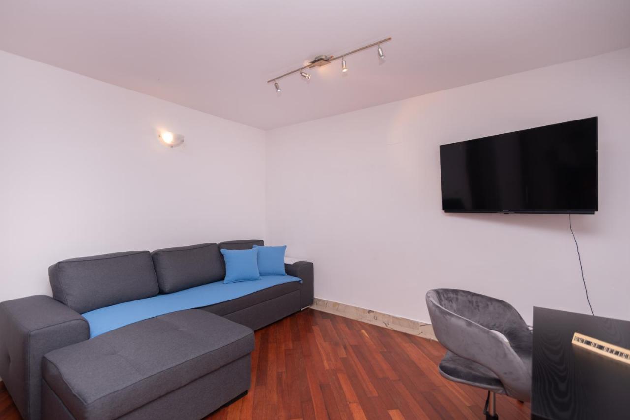 Palm Garden Apartment In Center With Big Terrace 斯普利特 外观 照片